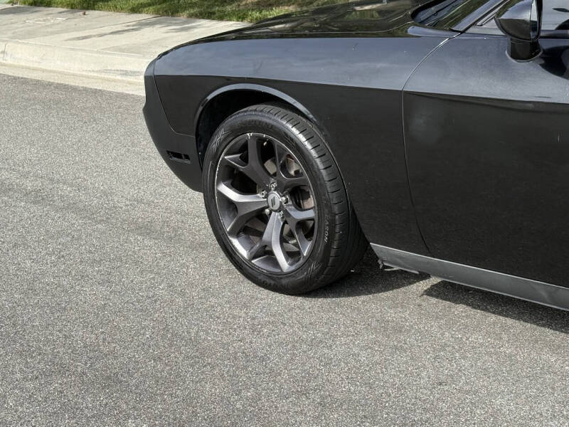 2010 Dodge Challenger SE