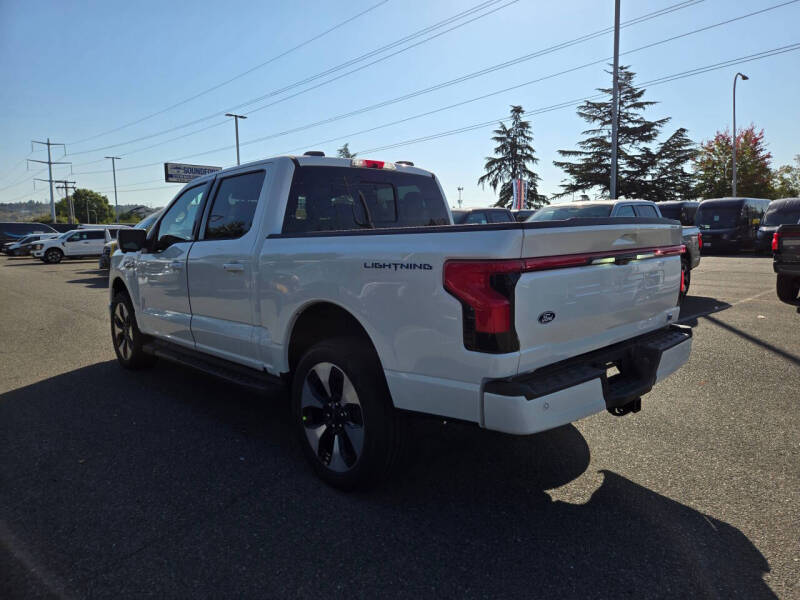 2025 Ford F-150 Lightning Platinum