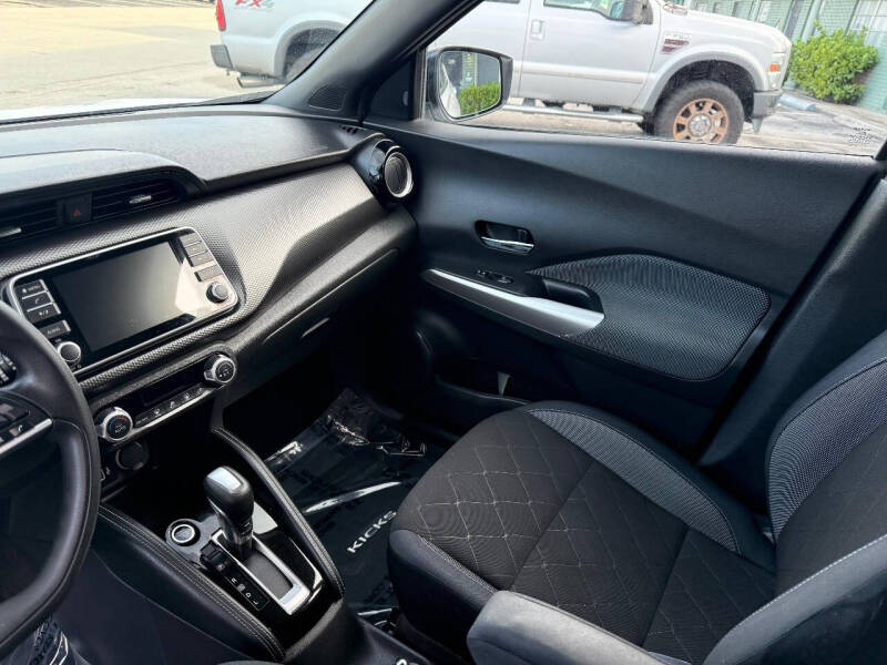 2018 Nissan Kicks SV