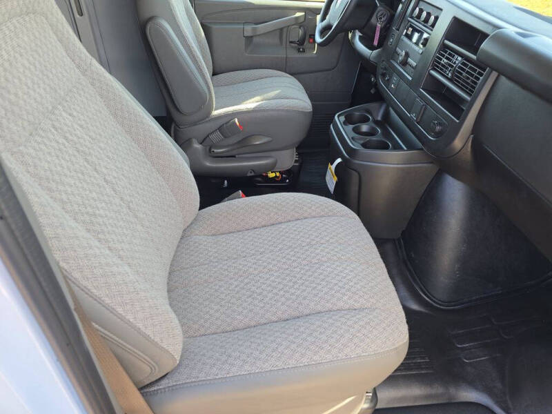 2026 GMC Savana 3500