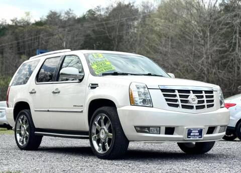 2013 Cadillac Escalade for sale at Union Motors in Seymour TN