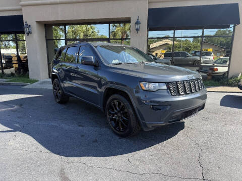 2017 Jeep Grand Cherokee Laredo