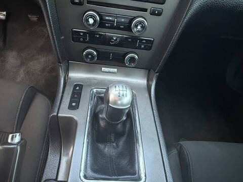 2014 Ford Mustang V6