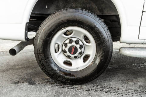 2023 GMC Savana 2500