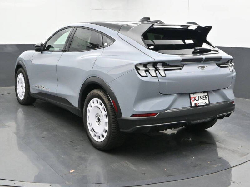 2025 Ford Mustang Mach-E GT