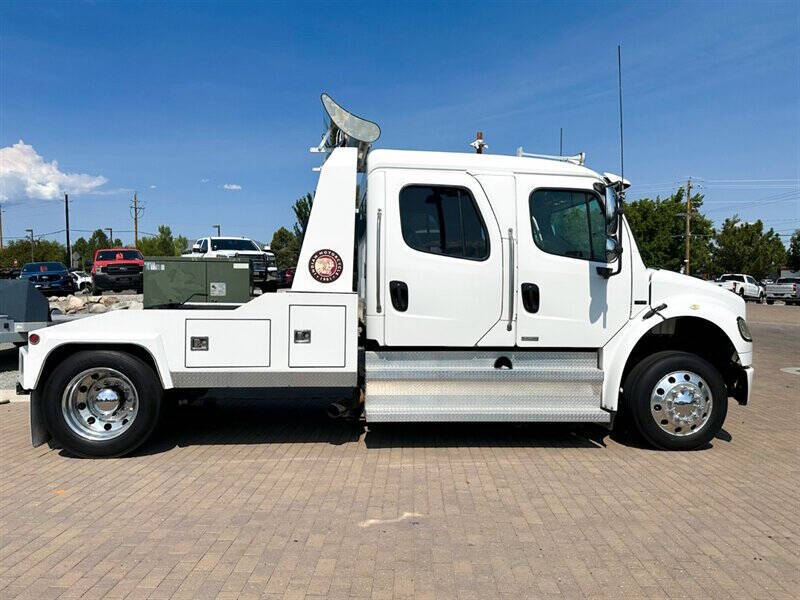 2006 Freightliner M2 106