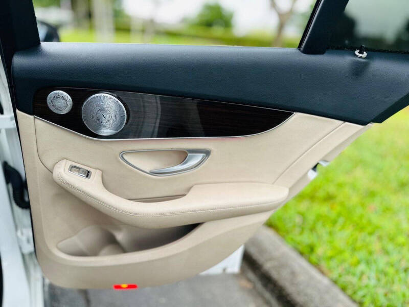 2020 Mercedes-Benz C-Class C 300