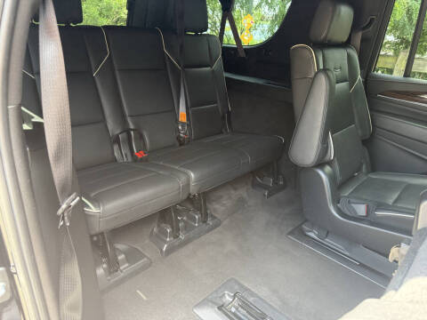 2022 Cadillac Escalade ESV Premium Luxury