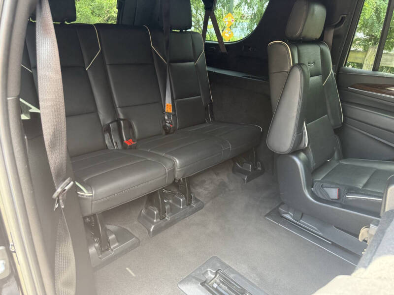 2022 Cadillac Escalade ESV Premium Luxury