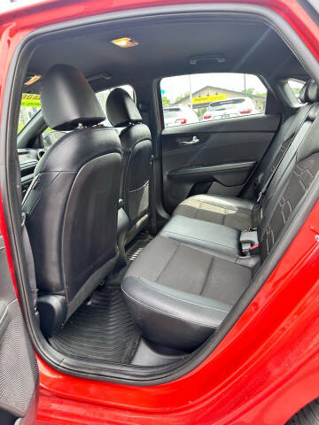 2021 Kia Forte GT Line