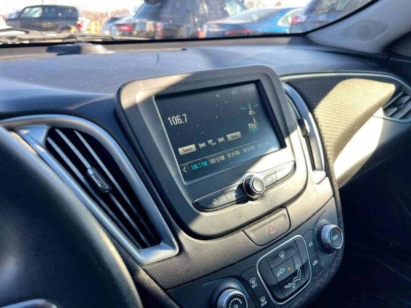 2017 Chevrolet Malibu LS