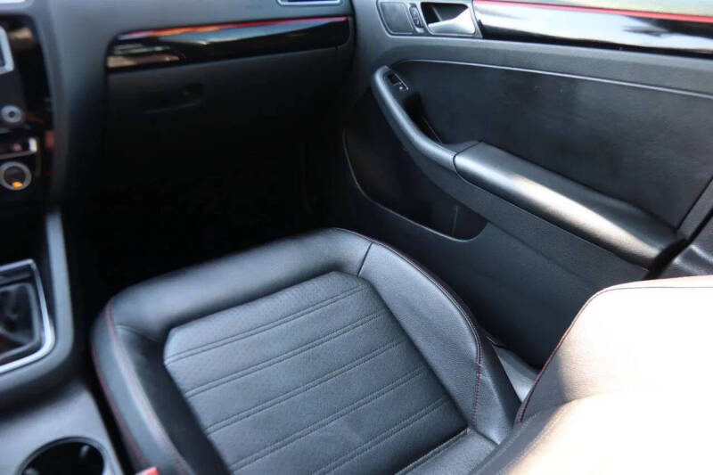 2017 Volkswagen Jetta 2.0T GLI