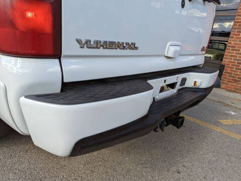 2003 GMC Yukon XL Denali