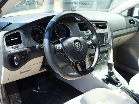 2017 Volkswagen Golf
