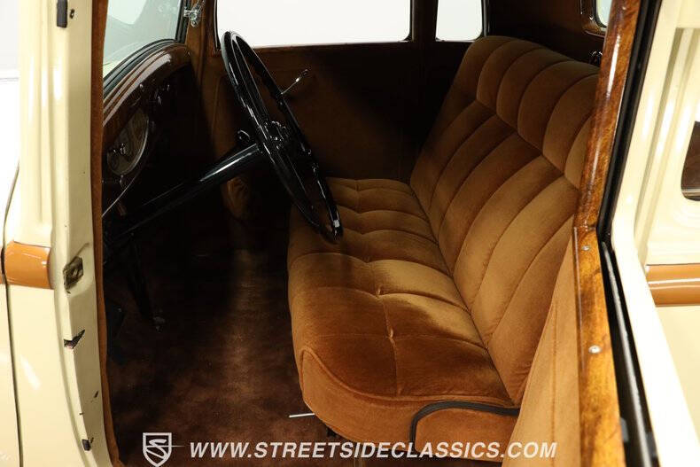 1933 Plymouth Model PD