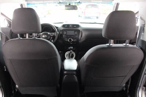 2017 Kia Soul +