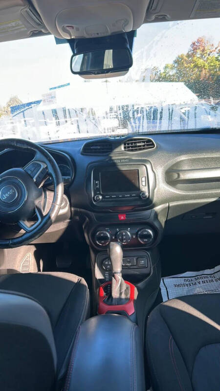 2017 Jeep Renegade Trailhawk