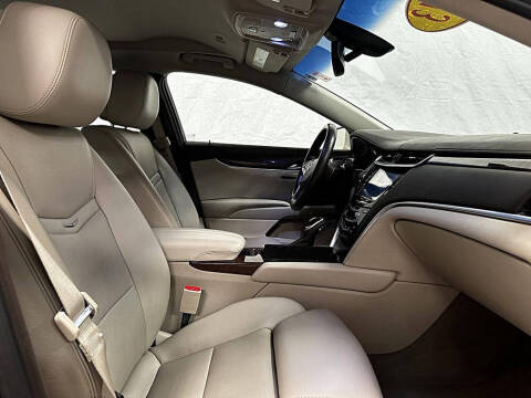 2013 Cadillac XTS Luxury Collection