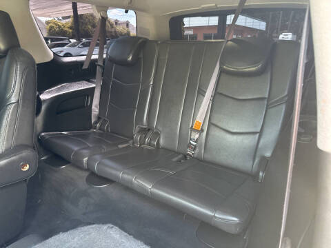 2017 Cadillac Escalade ESV Luxury