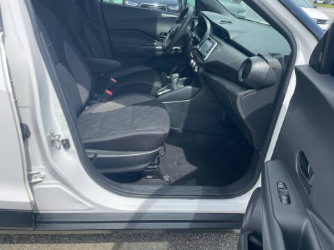 2020 Nissan Kicks S