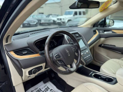 2016 Lincoln MKC Select