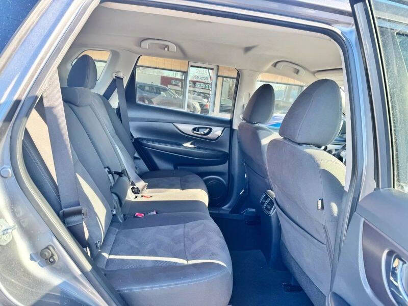 2016 Nissan Rogue SV