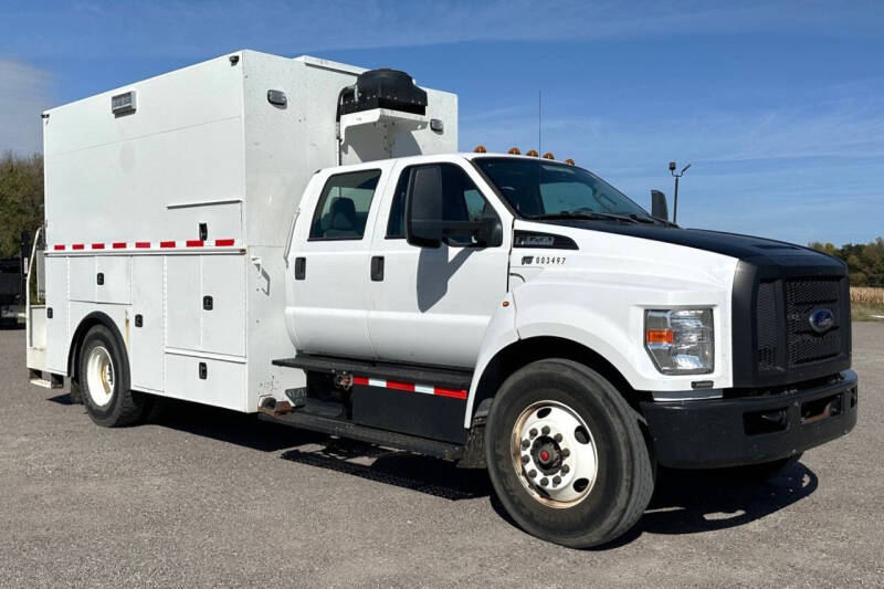 2017 Ford F-750's photo