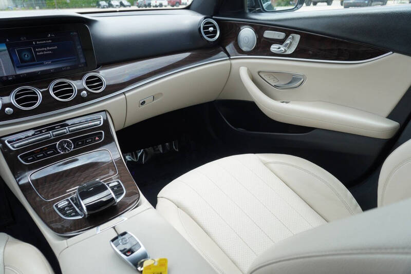 2019 Mercedes-Benz E-Class E 300