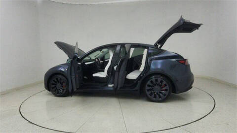 2024 Tesla Model Y Performance