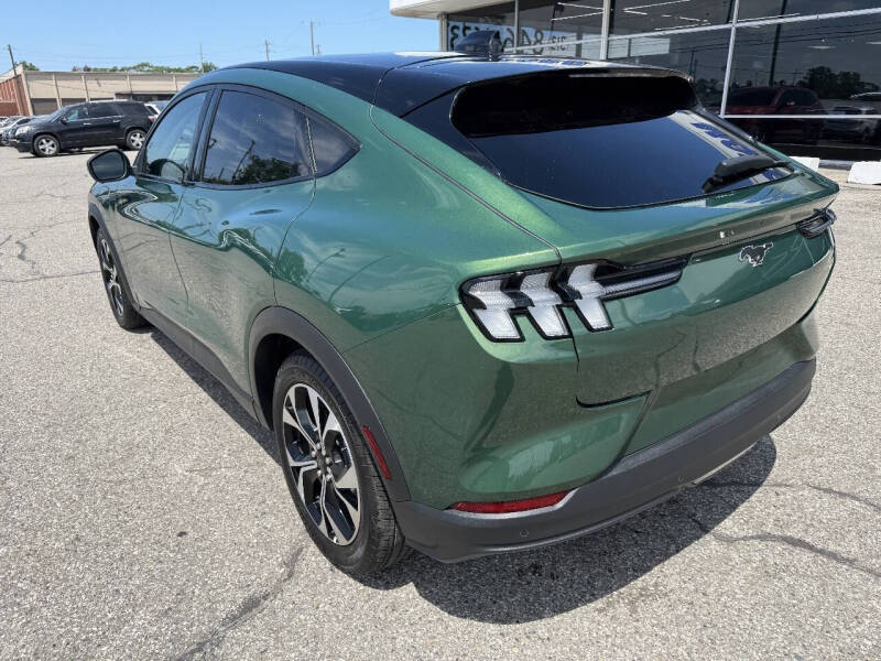 2025 Ford Mustang Mach-E Select