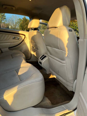 2011 Ford Taurus Limited