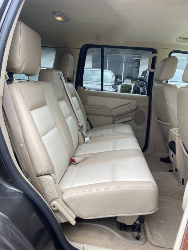 2006 Ford Explorer Eddie Bauer