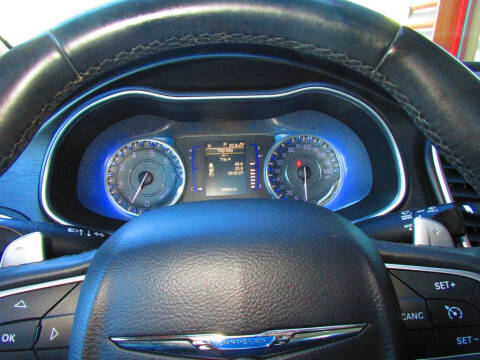 2017 Chrysler 200 Limited Platinum