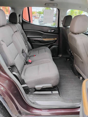 2020 GMC Acadia SLE