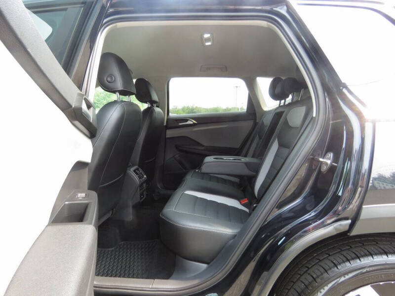 2022 Volkswagen Taos SEL 4Motion