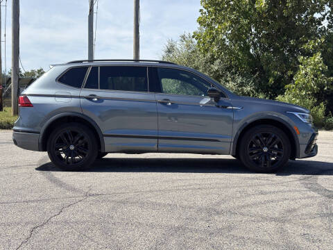 2022 Volkswagen Tiguan SE R-Line Black