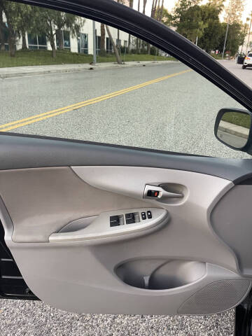 2010 Toyota Corolla LE