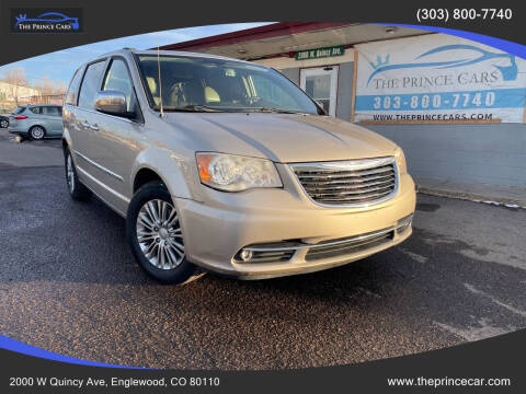 2013 Chrysler Town and Country Touring-L