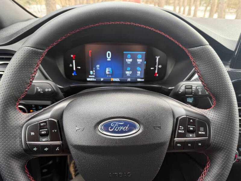 2025 Ford Escape ST-Line Select
