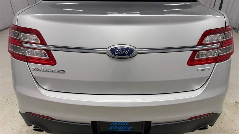 2016 Ford Taurus SE