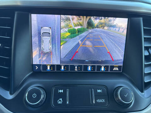 2020 GMC Acadia Denali