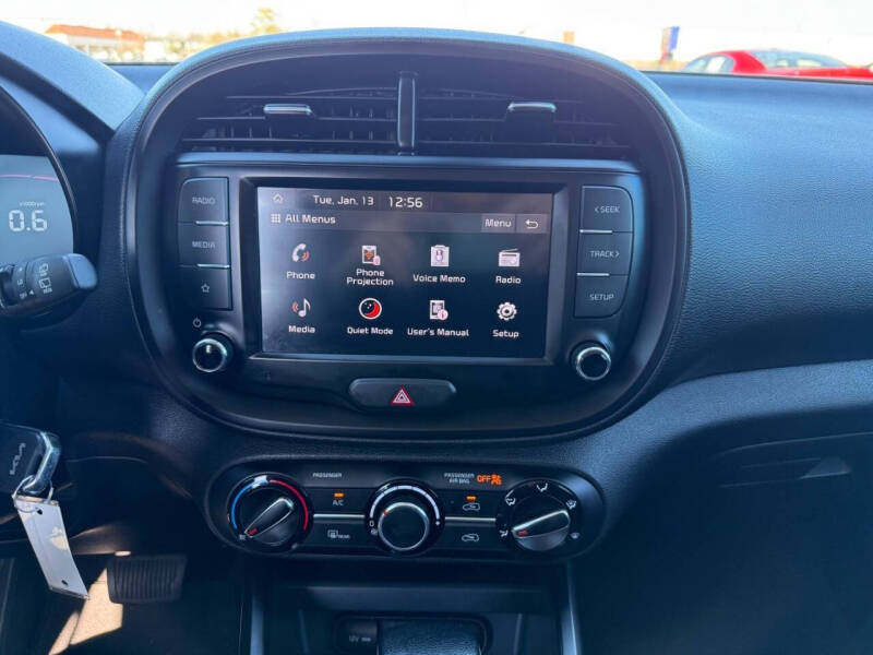 2023 Kia Soul LX