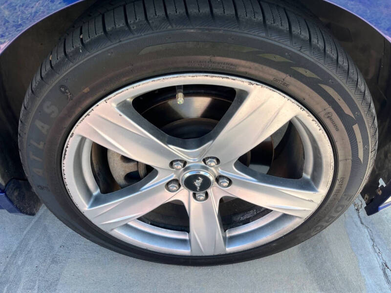 2013 Ford Mustang GT Premium