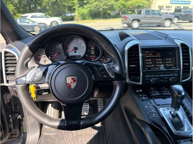2011 Porsche Cayenne S