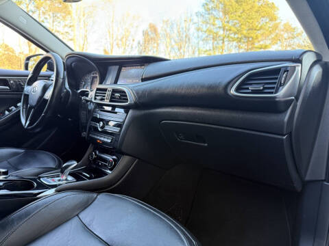 2018 Infiniti QX30 Premium