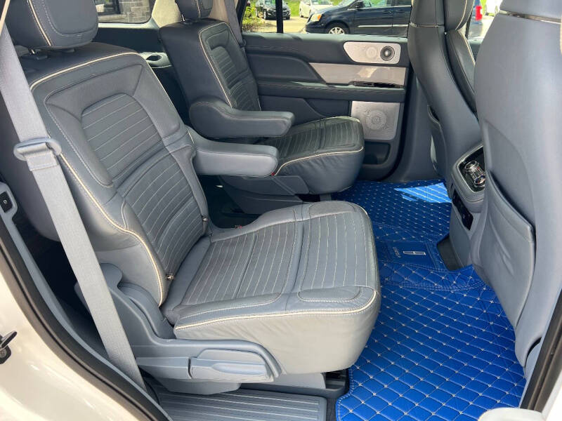 2020 Lincoln Navigator Black Label