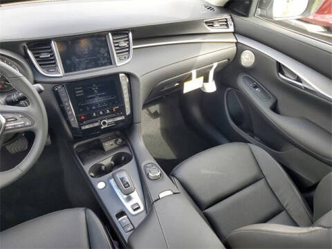 2025 Infiniti QX50 Luxe