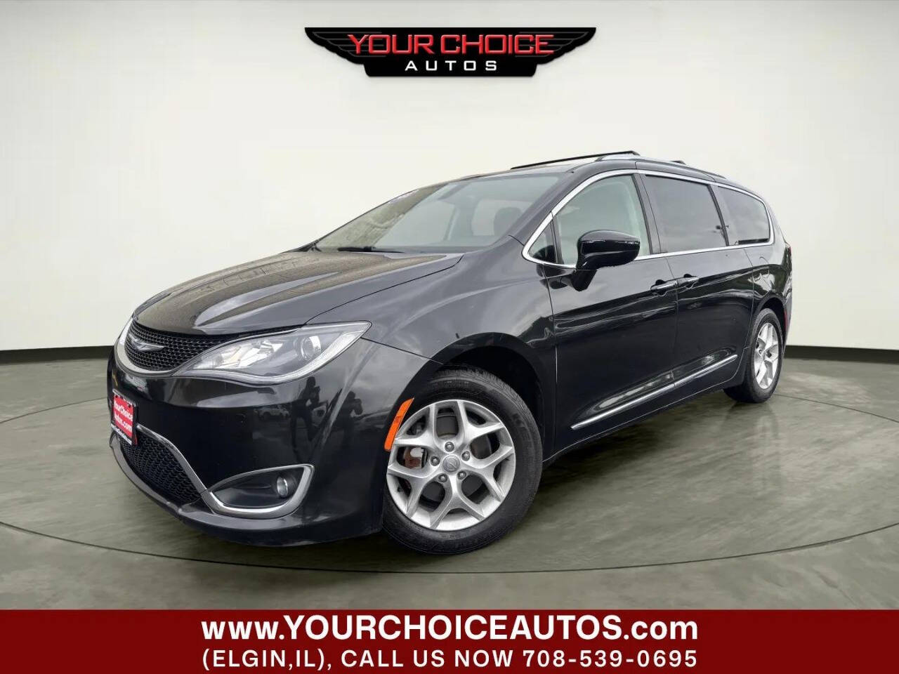 2018 Chrysler Pacifica Touring L's photo