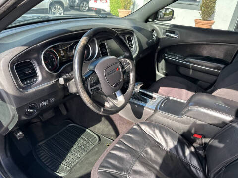 2016 Dodge Charger SXT