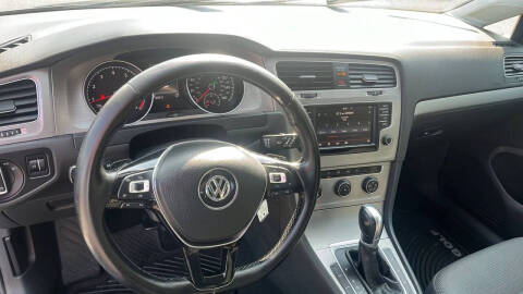 2016 Volkswagen Golf SportWagen
